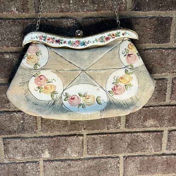 gladys golden Handbags - Vintage handbag purse Gladys Golden made in Italy painted burlap  chain strap